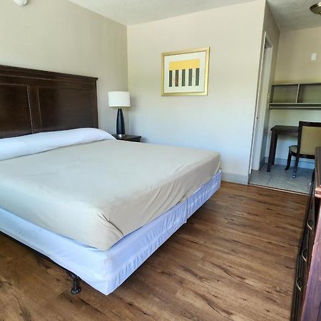 Merit Inn And Suites Beaumont Kültér fotó