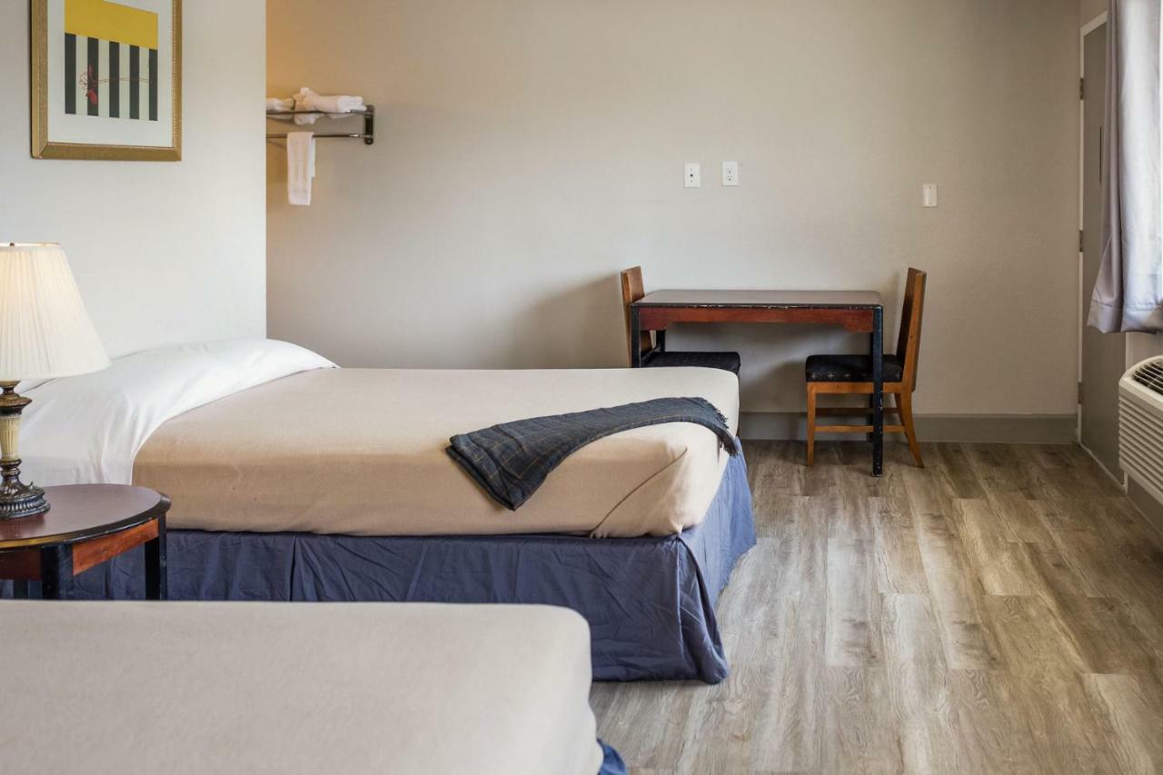 Merit Inn And Suites Beaumont Kültér fotó