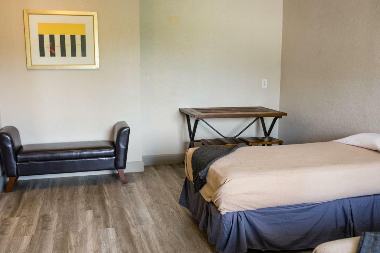 Merit Inn And Suites Beaumont Kültér fotó