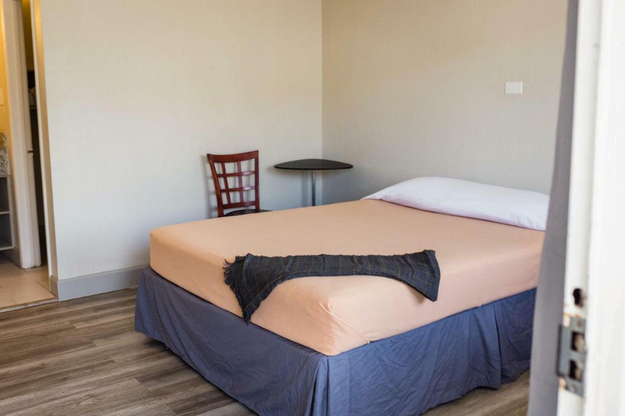 Merit Inn And Suites Beaumont Kültér fotó