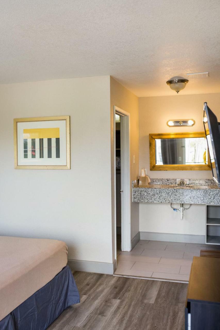 Merit Inn And Suites Beaumont Kültér fotó