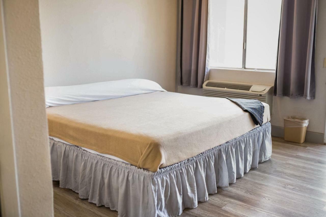 Merit Inn And Suites Beaumont Kültér fotó