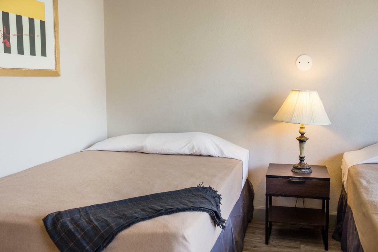 Merit Inn And Suites Beaumont Kültér fotó